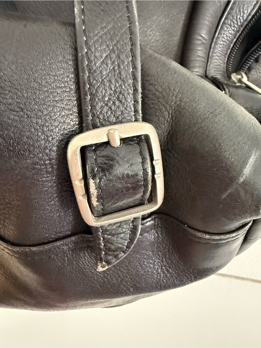 Vintage Leather Backpack Black Midsize Drawstring Pockets BuckleHeritage - Picture 16 of 16